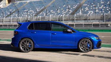 New Volkswagen Golf R revealed – pictures Carbuyer